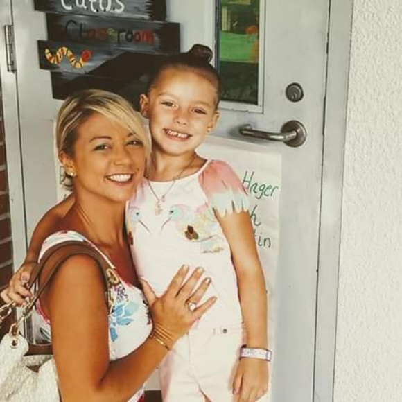 Meet your Posher, Erica - Picture 4 of 5